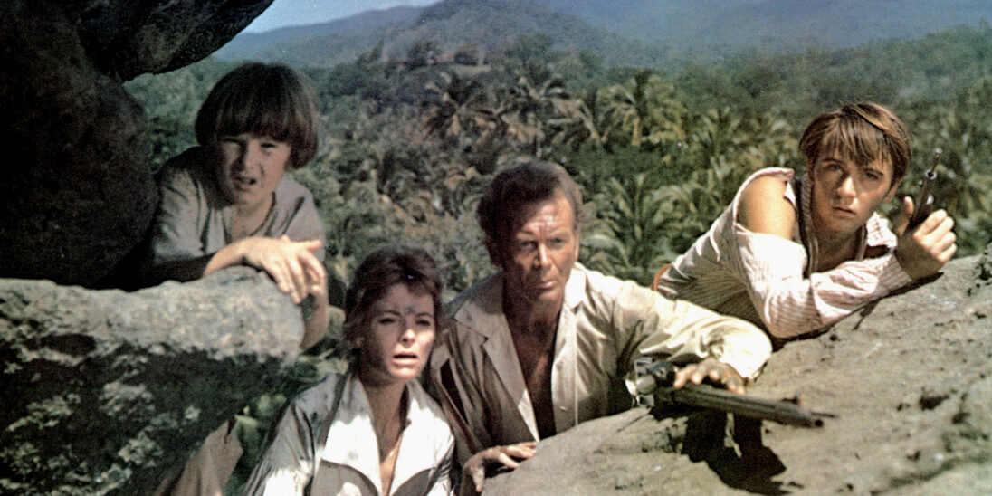 Xem phim Gia Đình Robinson Trên Hoang Đảo  - Swiss Family Robinson (1960)