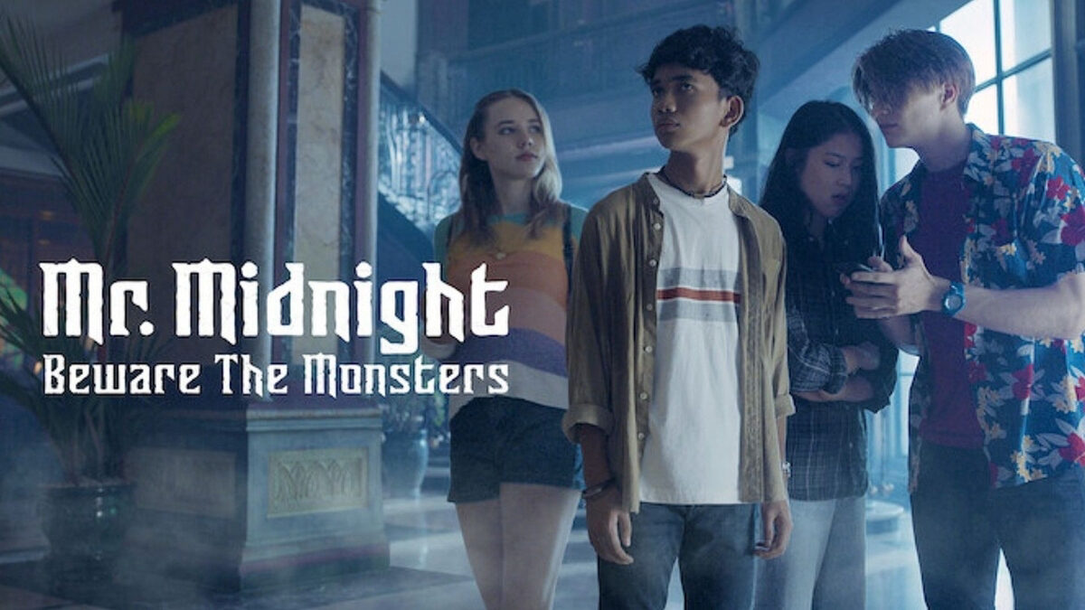 Xem phim Kinh hoàng lúc nửa đêm Coi chừng quái vật  - Mr Midnight Beware The Monsters (2022)