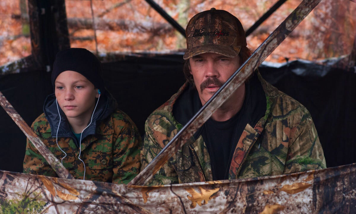 Xem phim Câu chuyện về người thợ săn hươu đuôi trắng  - The Legacy of a Whitetail Deer Hunter (2018)