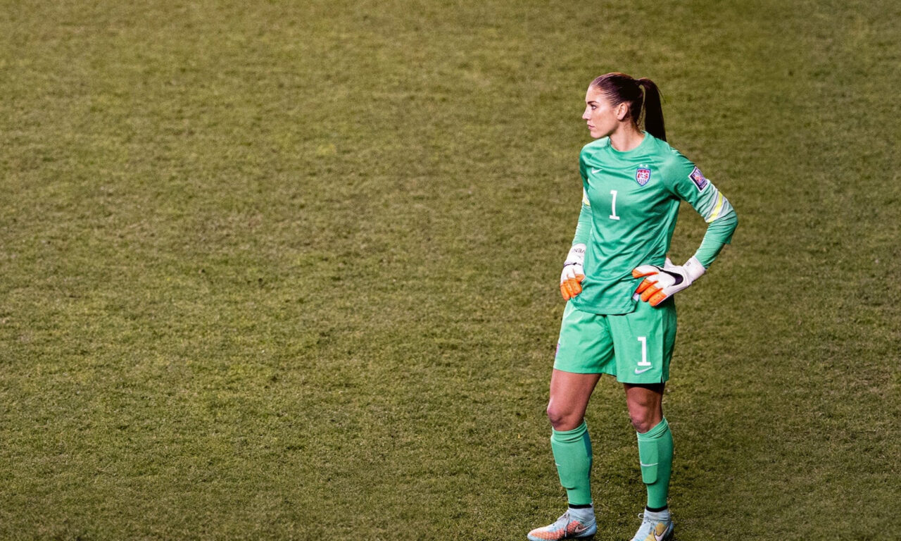 Poster of Bí mật giới thể thao Hope Solo vs Liên đoàn bóng đá Mỹ